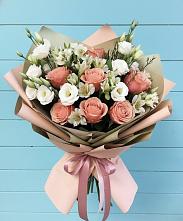 Букет цветов из:  Розы, Альстромерии и Лизиантусы в Упорной