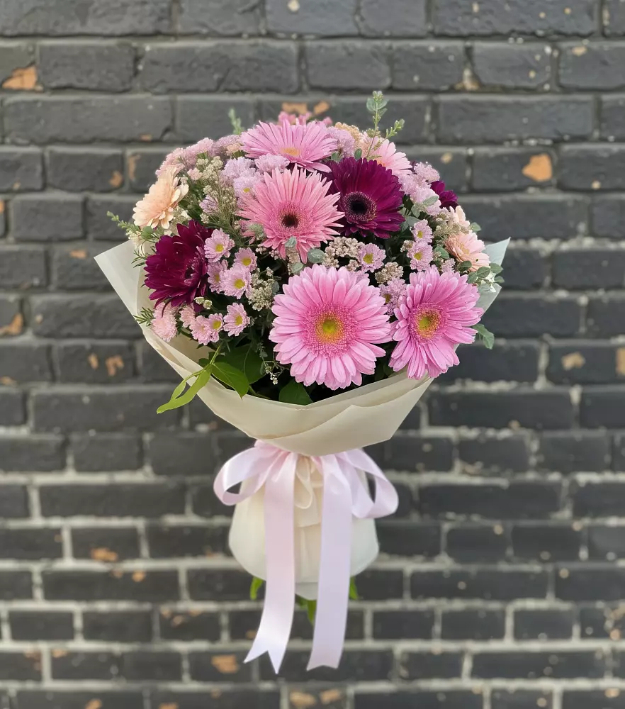 Букет цветов из: Герберы и Хризантемы в Упорной