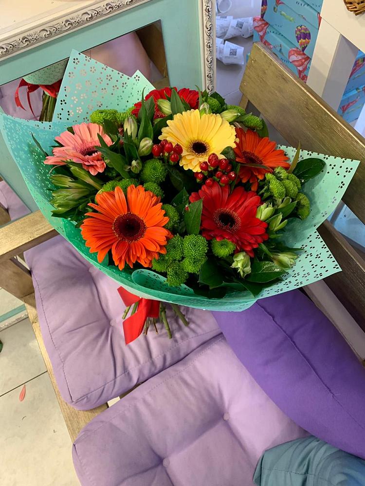 Букет цветов из: Герберы, Хризантемы и Альстромерии в Упорной
