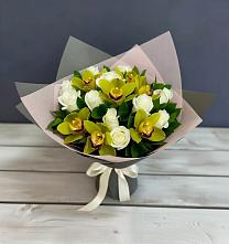 Букет цветов из:  Орхидеи и Розы в Упорной