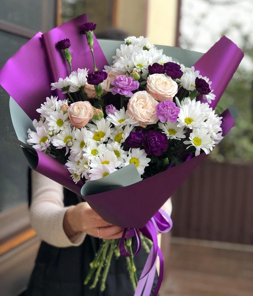 Букет цветов из: Хризантемы, Гвоздики и Розы в Упорной