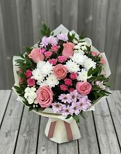 Букет цветов из:  Альстромерии, Гвоздики, Розы и Хризантемы #REPLACE_PRED# Упорной