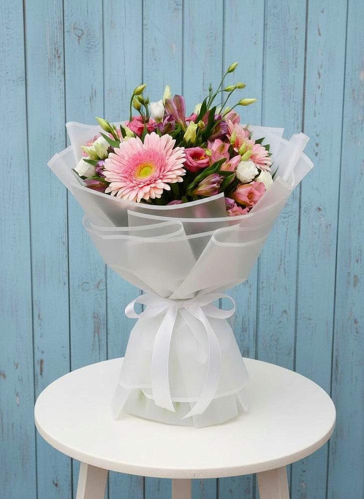 Букет цветов из: Герберы, Альстромерии и Лизиантусы в Упорной