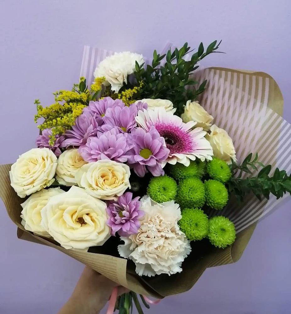 Букет цветов из: Хризантемы, Розы, Гвоздики и Герберы в Упорной