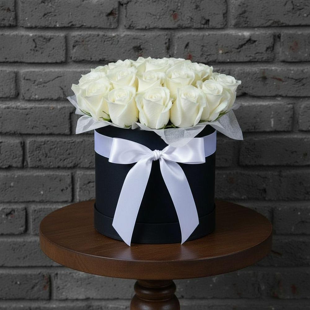 Цветочная композиция из Розы в шляпной коробке в Упорной