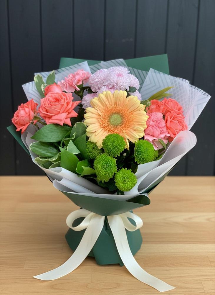 Букет цветов из: Гвоздики, Розы, Герберы и Хризантемы в Упорной