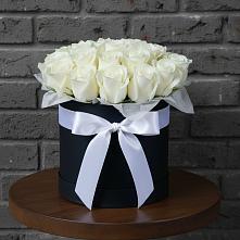 Цветочная композиция из Розы в шляпной коробке в Упорной